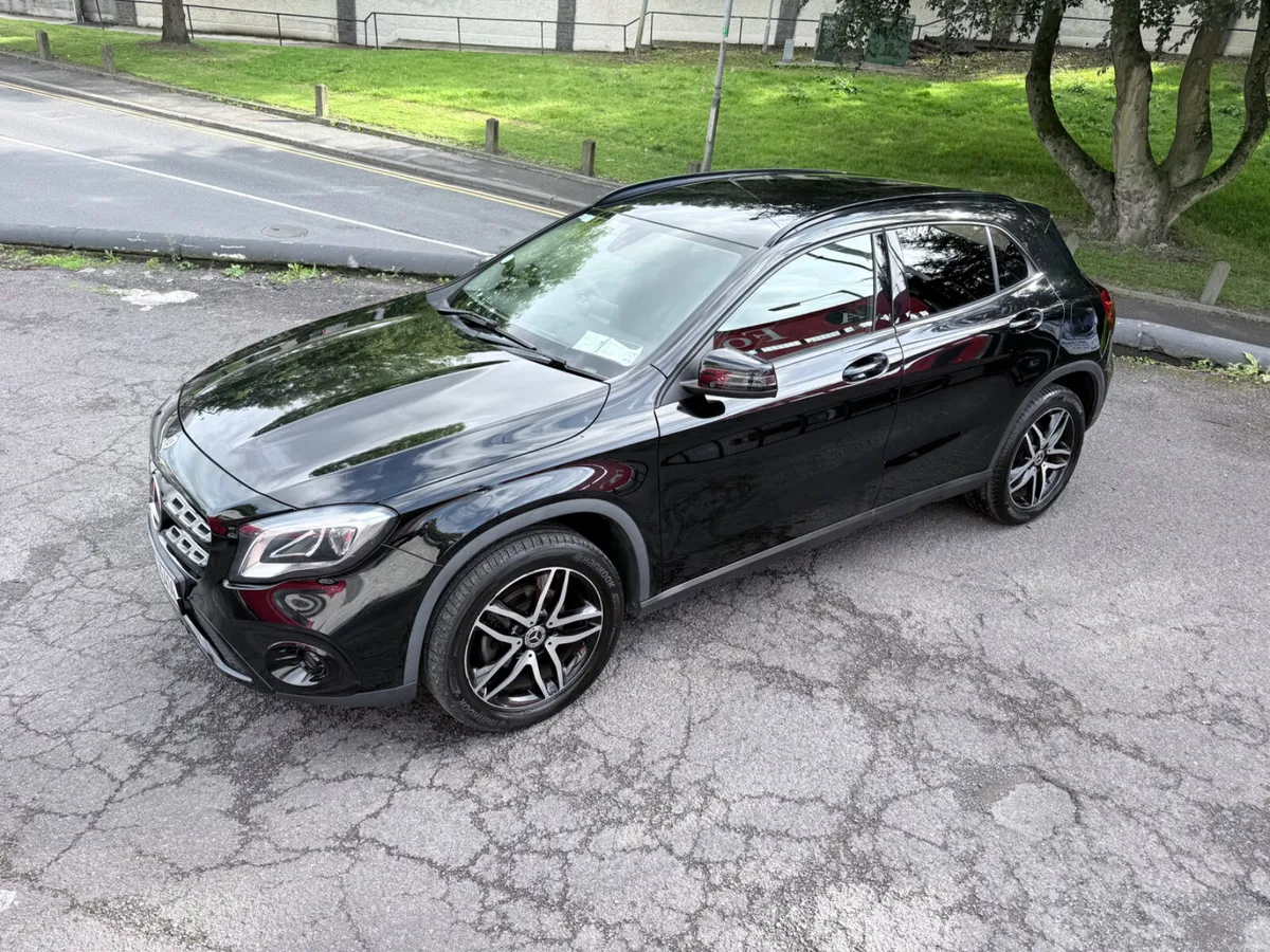 Mercedes-Benz GLA 1.6 Petrol AUTO Low Kms Tax&NCT - Image 4