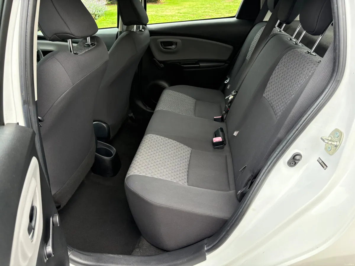 2015 Toyota Yaris 1.0 Luna - Image 4