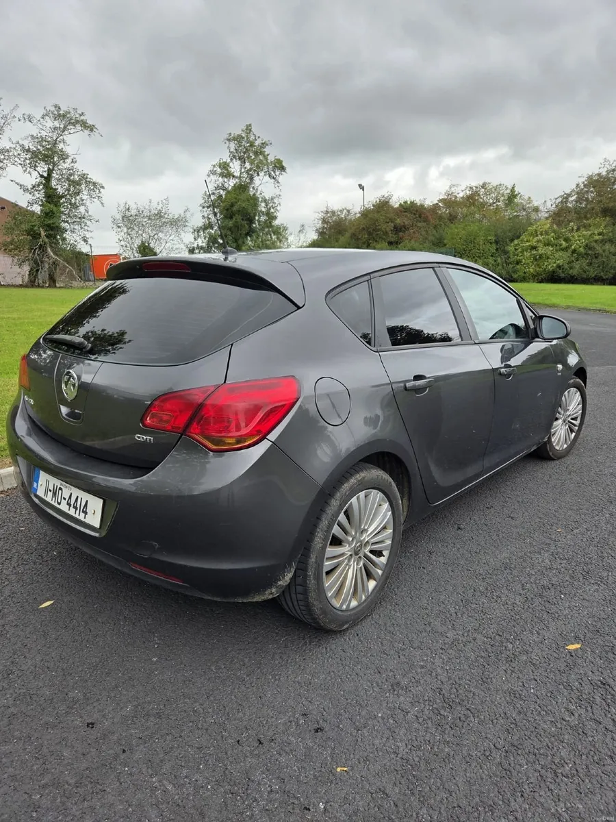 Vauxhall Astra 2011 - Image 4
