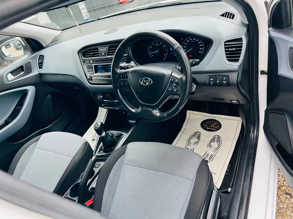 2016 Hyundai i20 1.2 Deluxe **Low kms** - Image 6