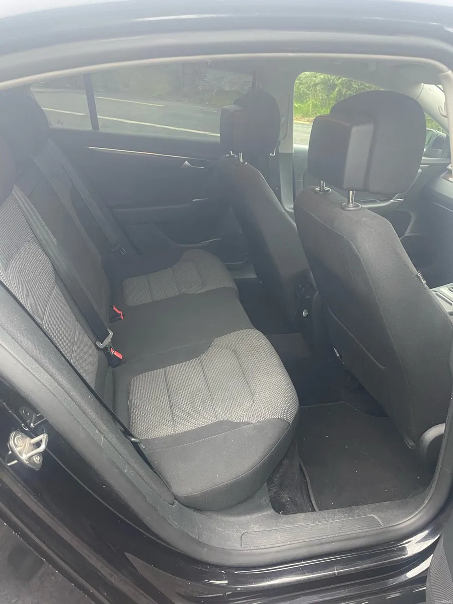 Volkswagen Passat 131 - Image 6