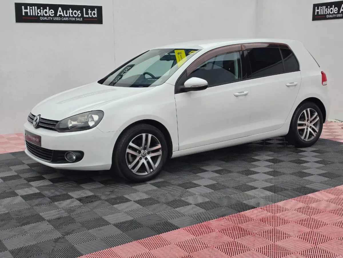 Volkswagen Golf COMFORTLINE 1.4 PETROL AUTOMATIC 5 - Image 3