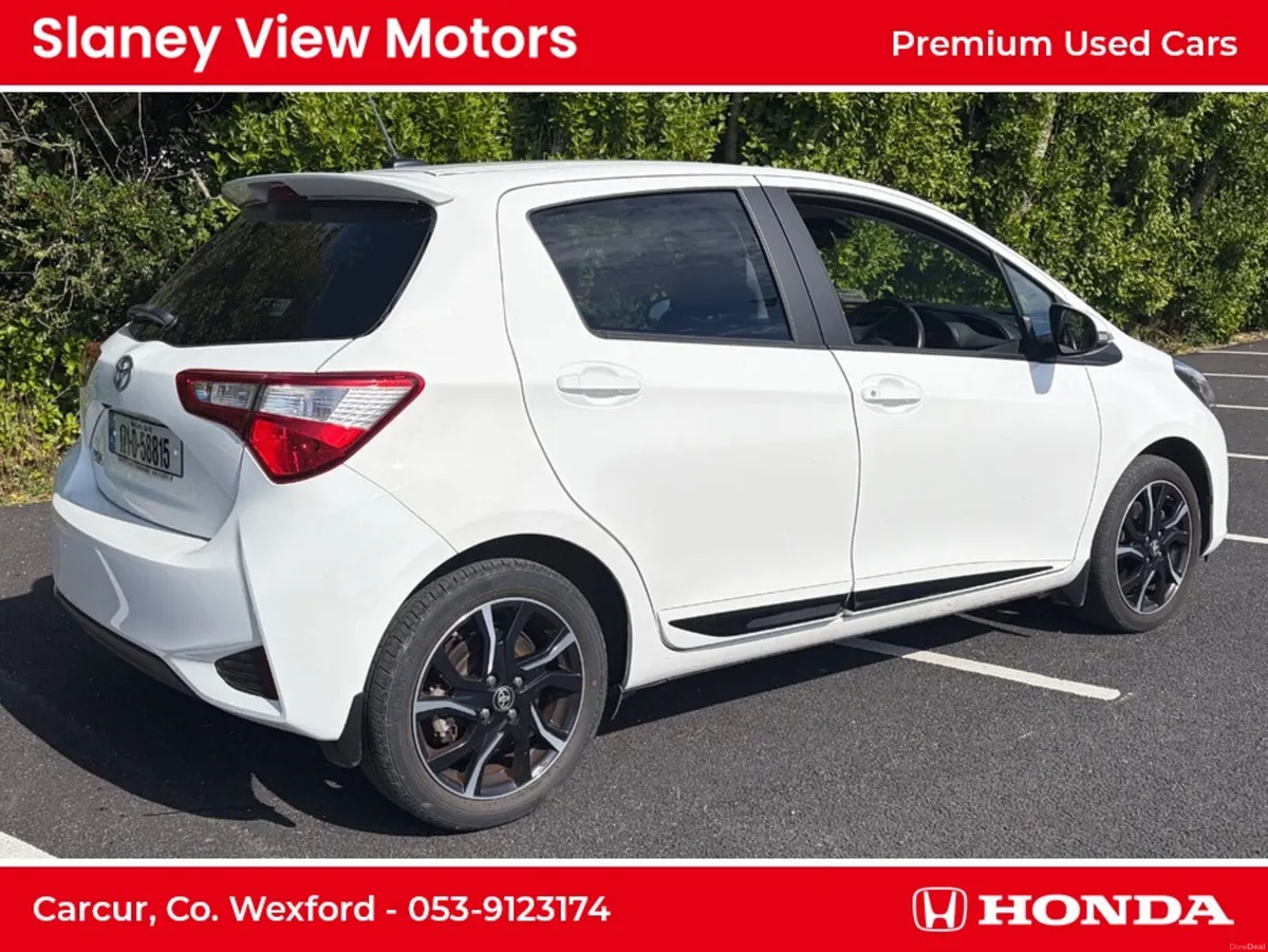Toyota Yaris 1.5 VVTI DESIGN 111BHP 5 5DR - Image 3
