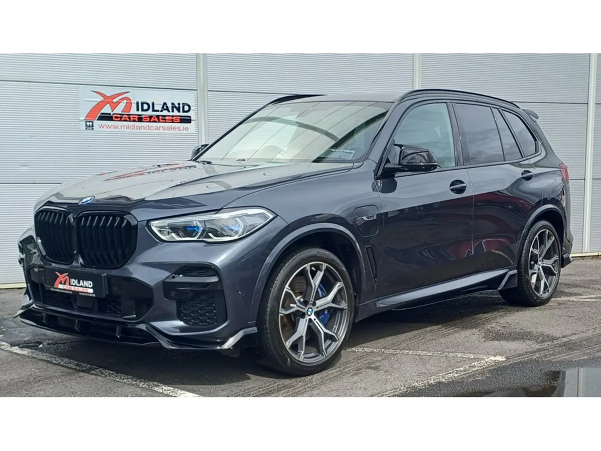 BMW X5 XDRIVE45E M SPORT AUTO - Image 1