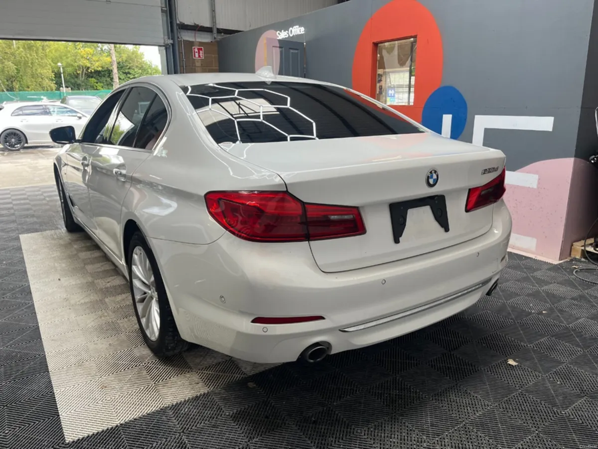 BMW 5-Series 2018 BMW 5 4D 523D LUXURY AUTOMATIC / - Image 6