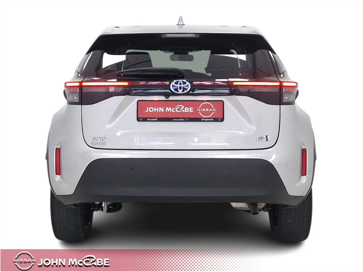 Toyota Yaris Cross HYBRID LUNA SPORT AUTOMATIC  *R - Image 6