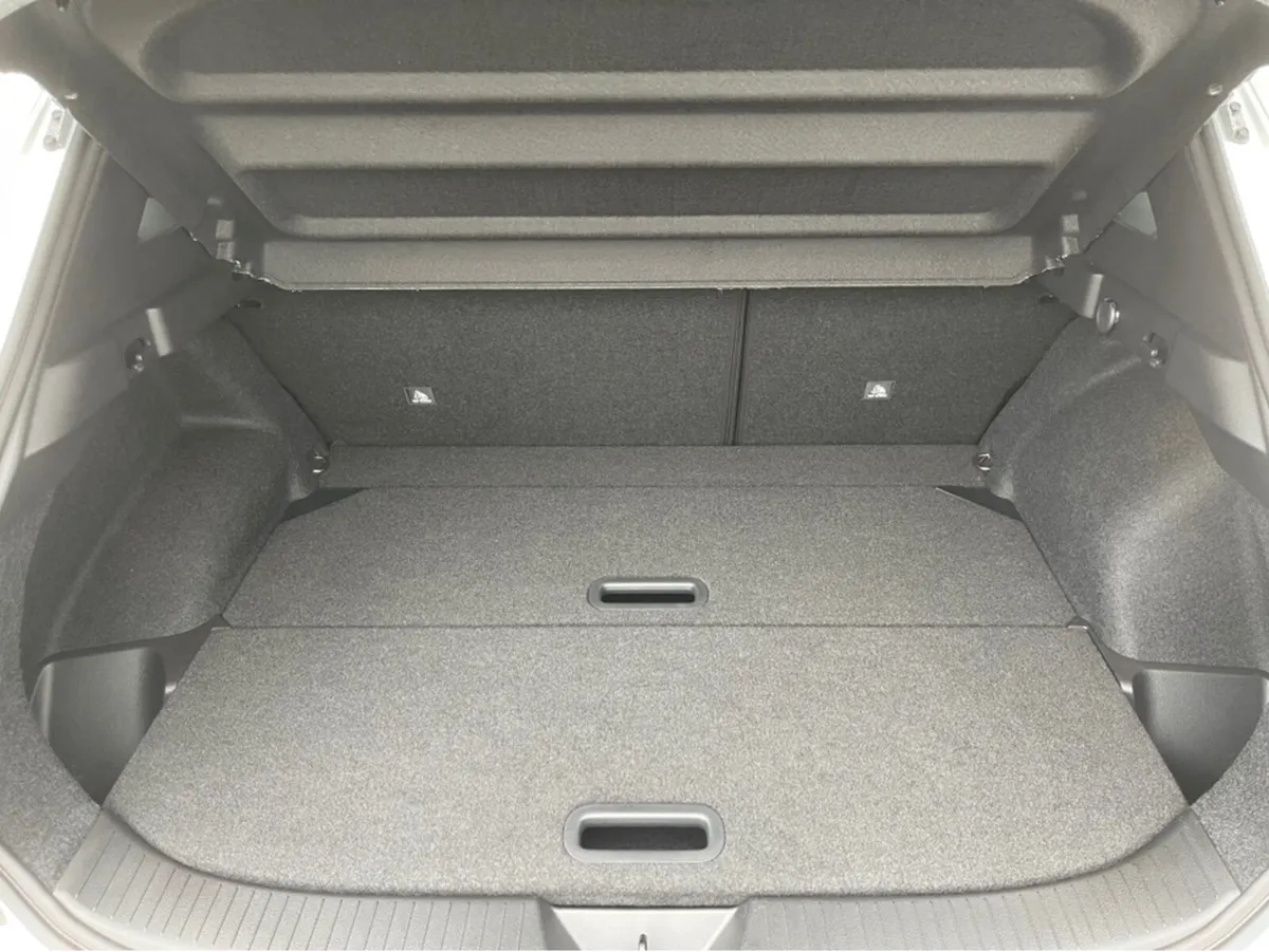 Nissan Qashqai SV PREMIUM HYBRID AUTO e-Power - Image 6