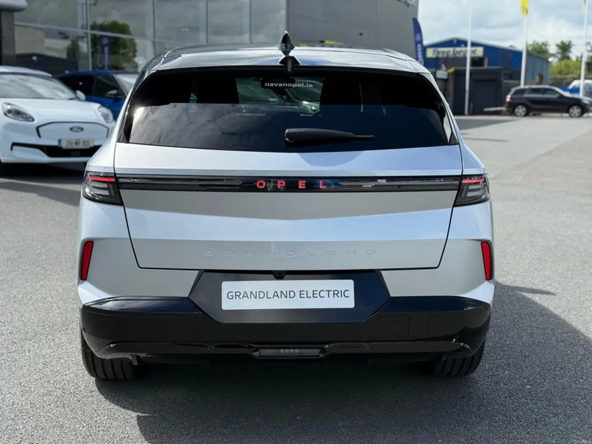 Opel Grandland All-New Grandland Electric GS * 5 Y - Image 6