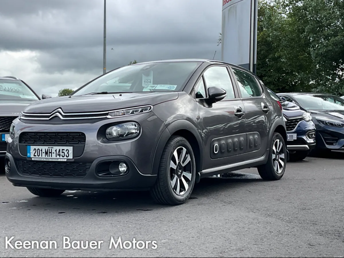 Citroen C3 FEEL EXCLUSIVE 1.2 PURETECH 83 4 4DR - Image 1