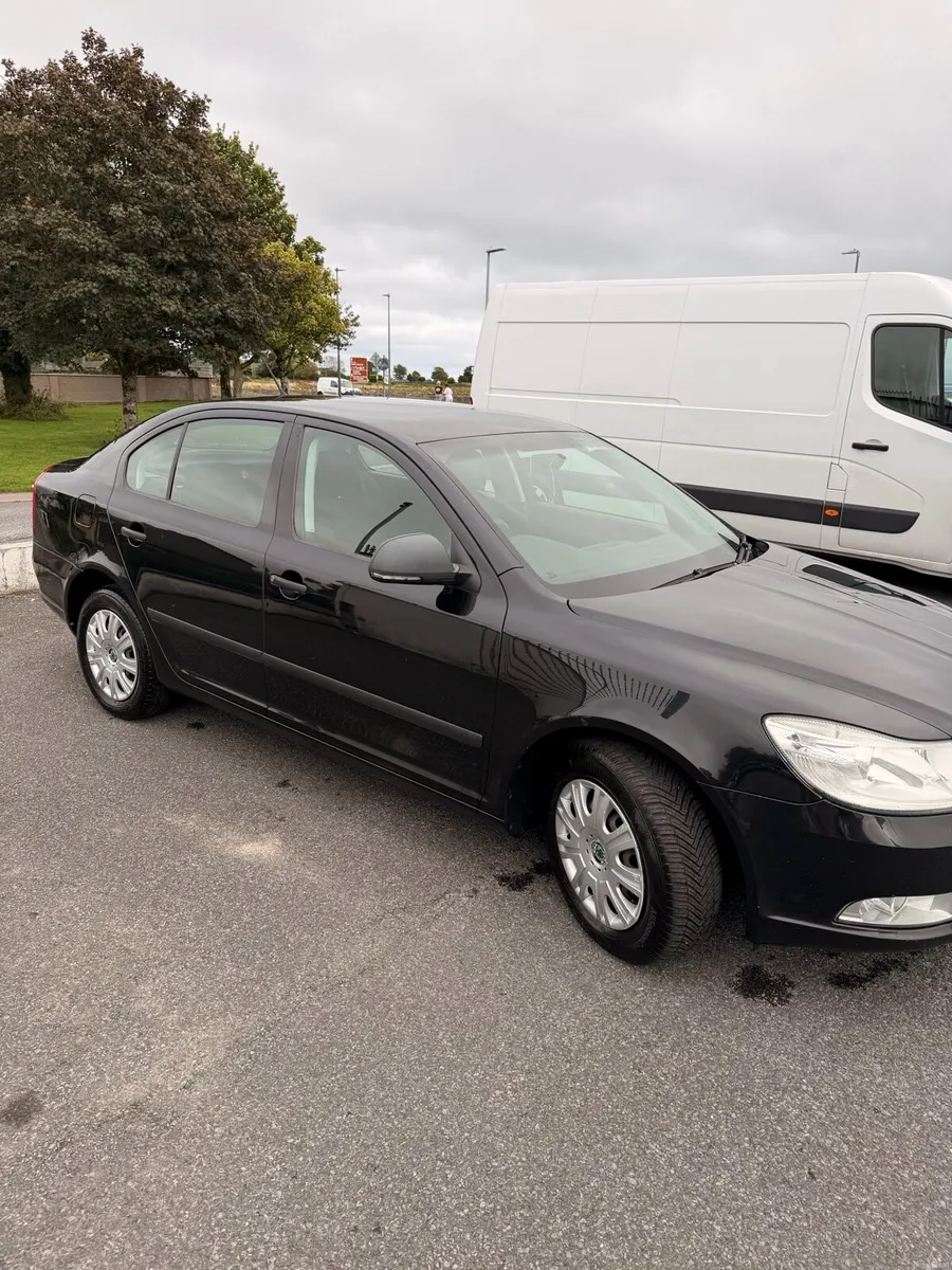 skoda octacia 2012 very good conditions - Image 3