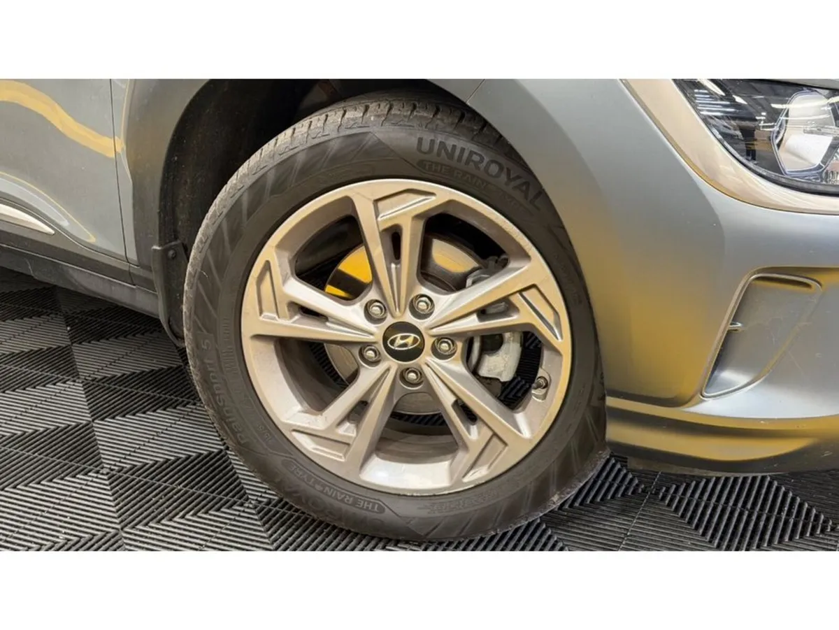 Hyundai KONA KAUAI EXECUTIVE MILD HYBRID 5DR DIESE - Image 3