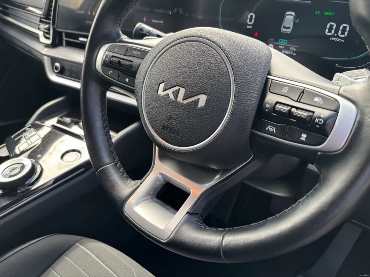 Kia Sportage 1.6 K3 Plug in hybrid - Image 2