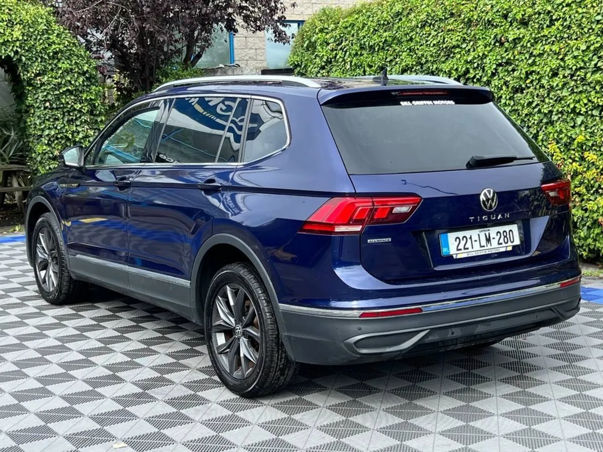 Volkswagen Tiguan ALLSPACE LIFE 7-SEATER 2.0 TDI / - Image 5