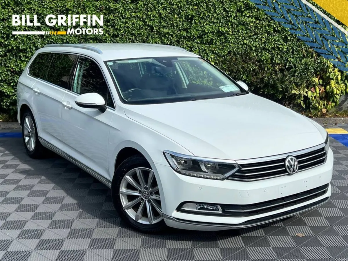 Volkswagen Passat ELEGANCE 2.0 TDI AUTO // SERVICE - Image 1