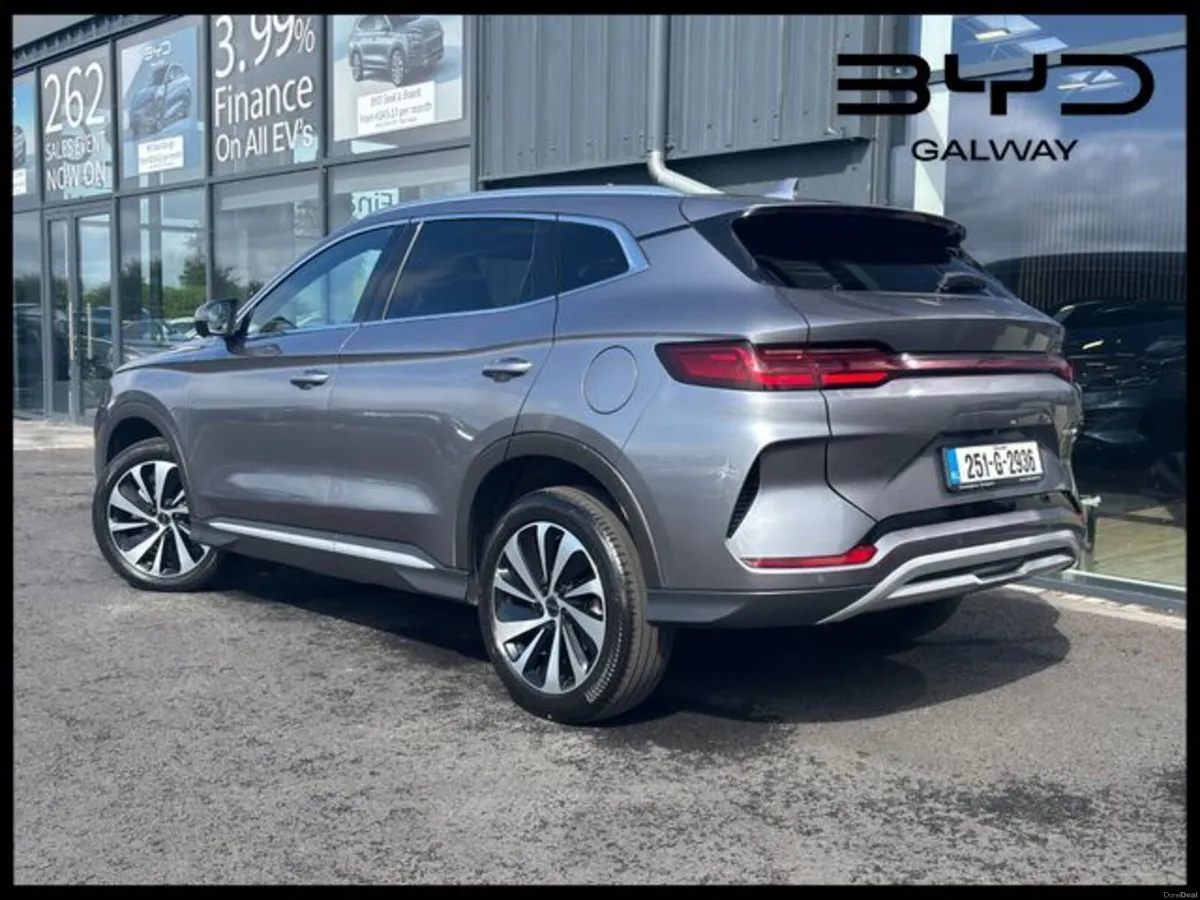 BYD SEAL U DM-i Boost Auto **80km EV Range** - Image 2