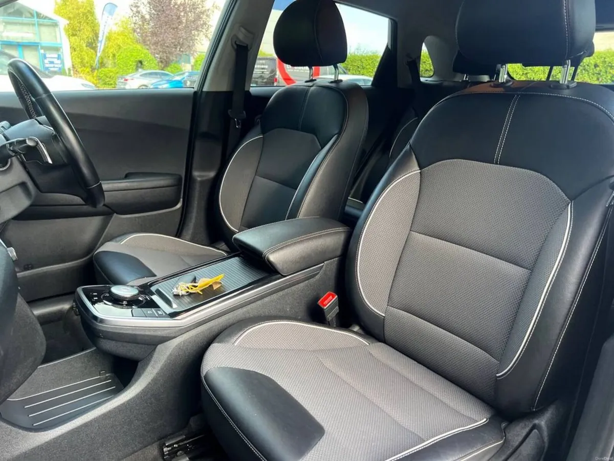 Kia Niro 2 EV // KIA SERVICE HISTORY // REVERSE CA - Image 6