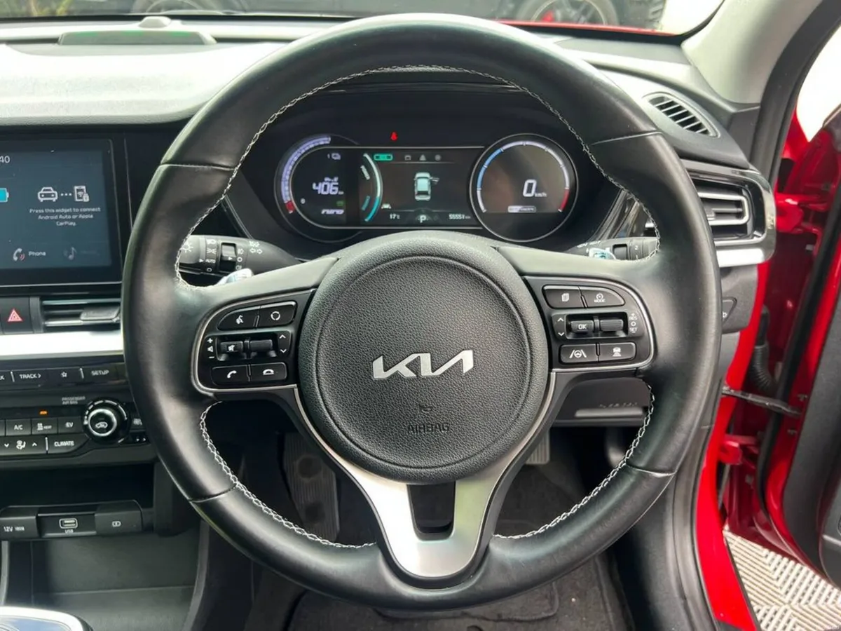 Kia Niro 2 EV 64KWH // SERVICE HISTORY // HALF LEA - Image 4