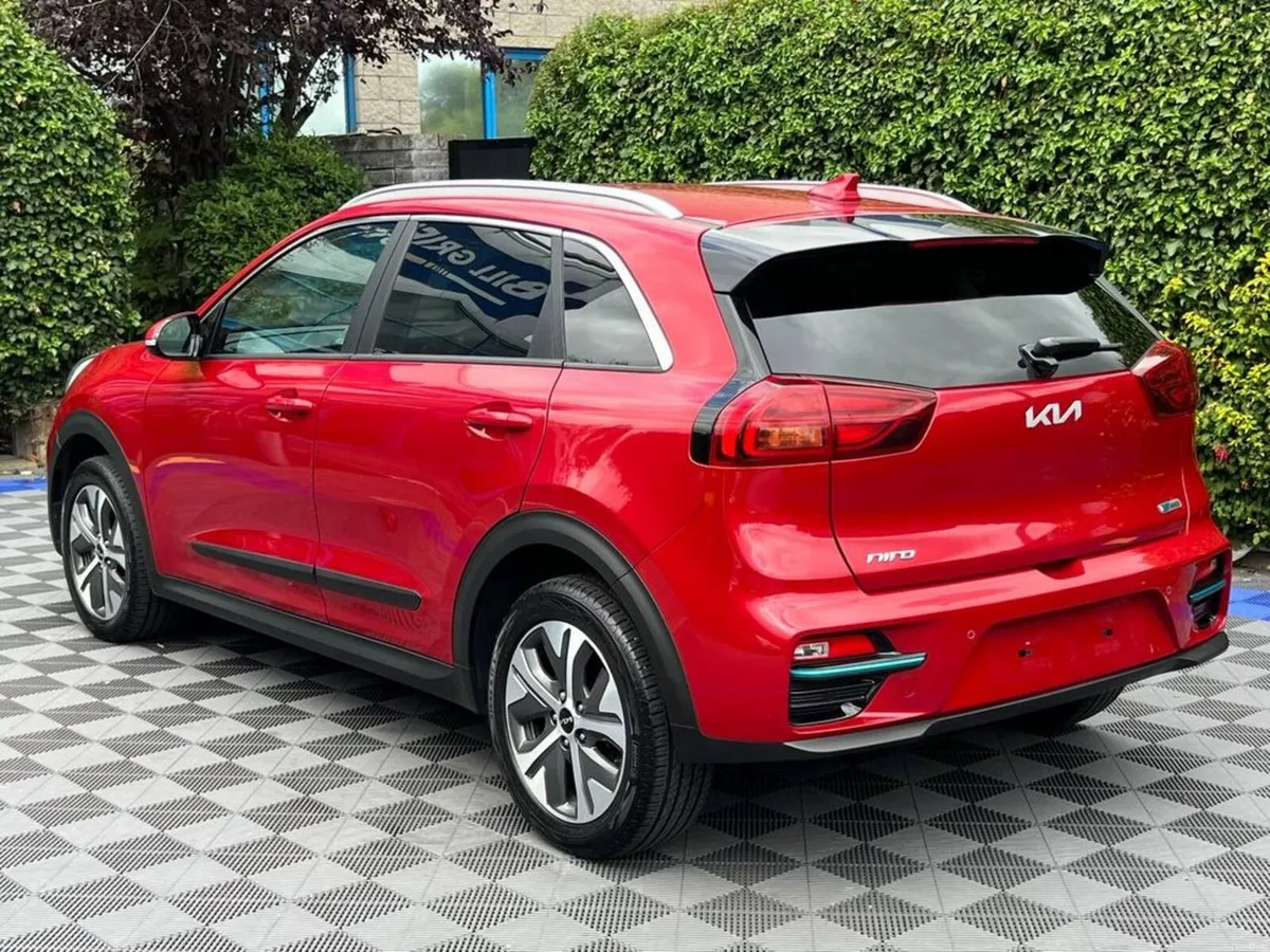 Kia Niro 2 EV 64KWH // SERVICE HISTORY // HALF LEA - Image 5