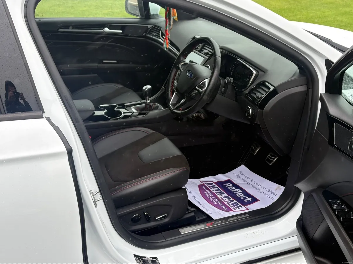 Ford Mondeo 2021 - Image 3