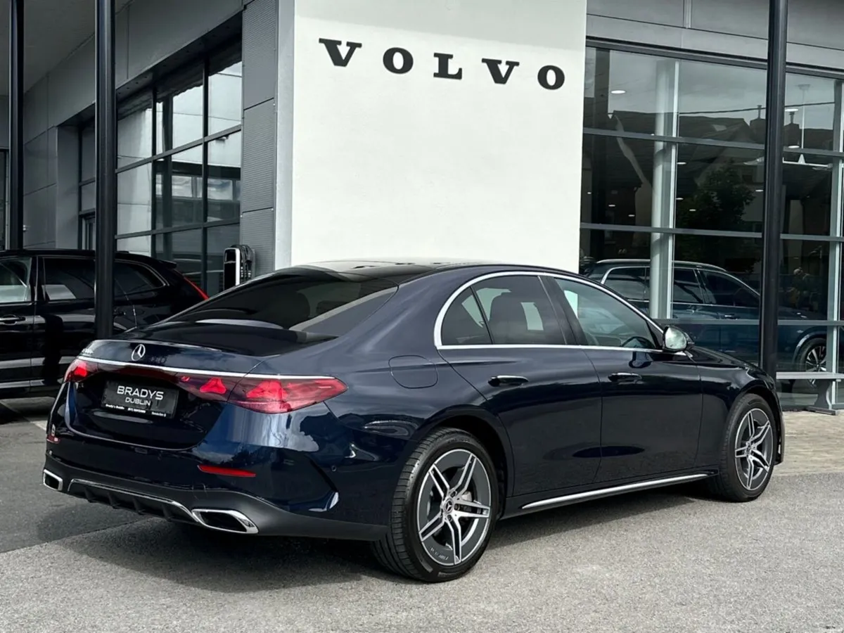Mercedes-Benz E-Class E 300e AMG Line Plus- 1 Owne - Image 6