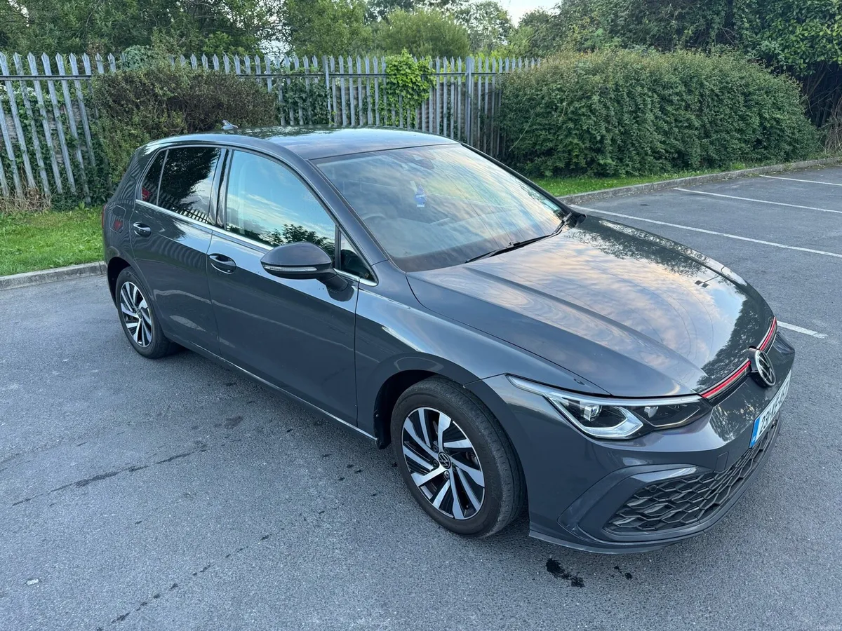 2023 Volkswagen Golf Mk8 eHybrid Style 204BH - Image 3