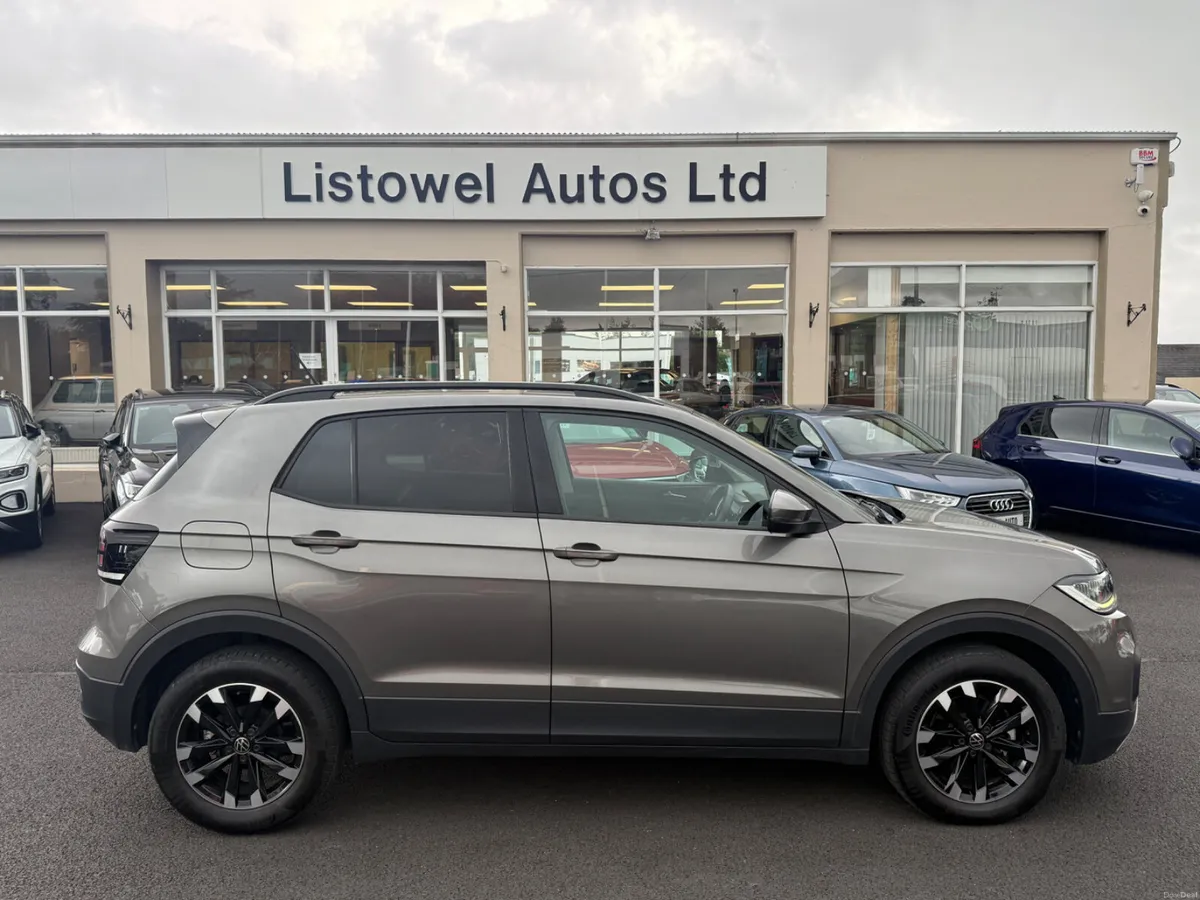 211 VW T-CROSS 1.0 PETROL  116BHP AUTOMATIC - Image 1