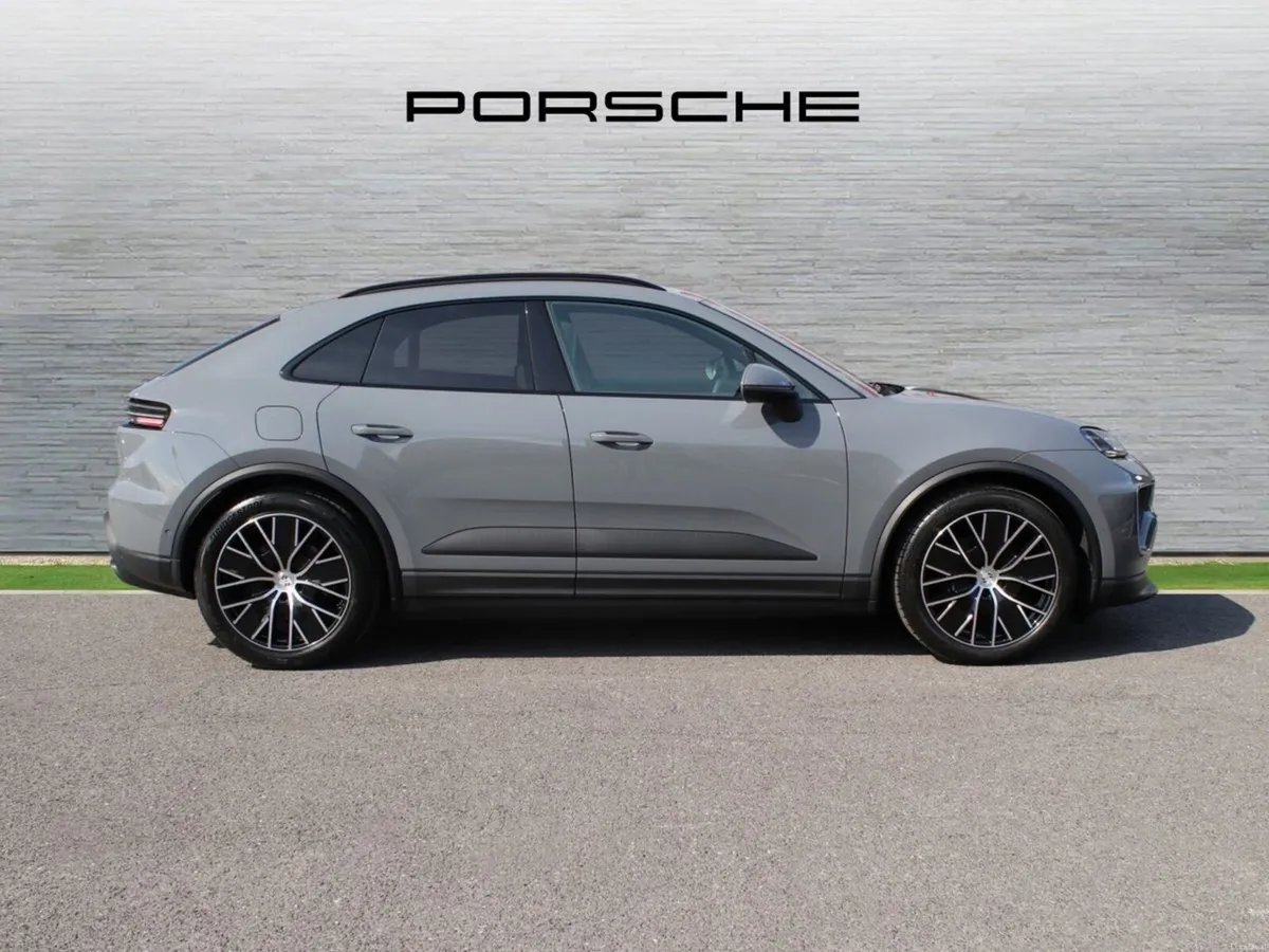 Porsche Macan Electric - Image 4