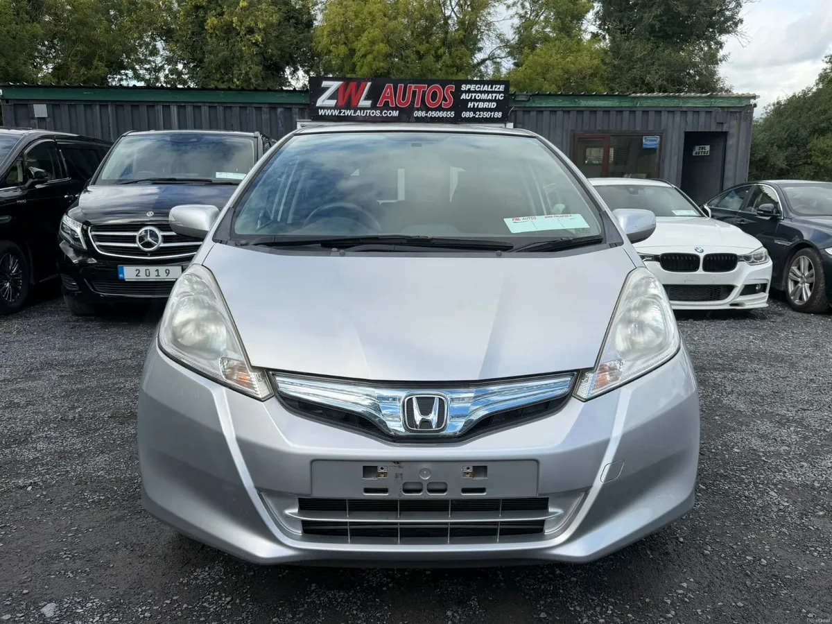 11 HONDA FIT 1.3 HYBRID - Image 3