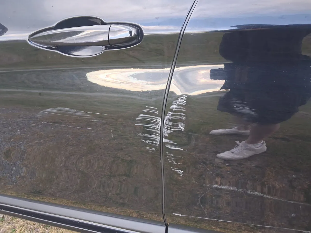 BMW X1 161 Manual - Image 4