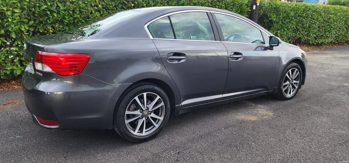 TOYOTA AVENSIS LAUNA LOTS OF SPECK ❤️ - Image 3
