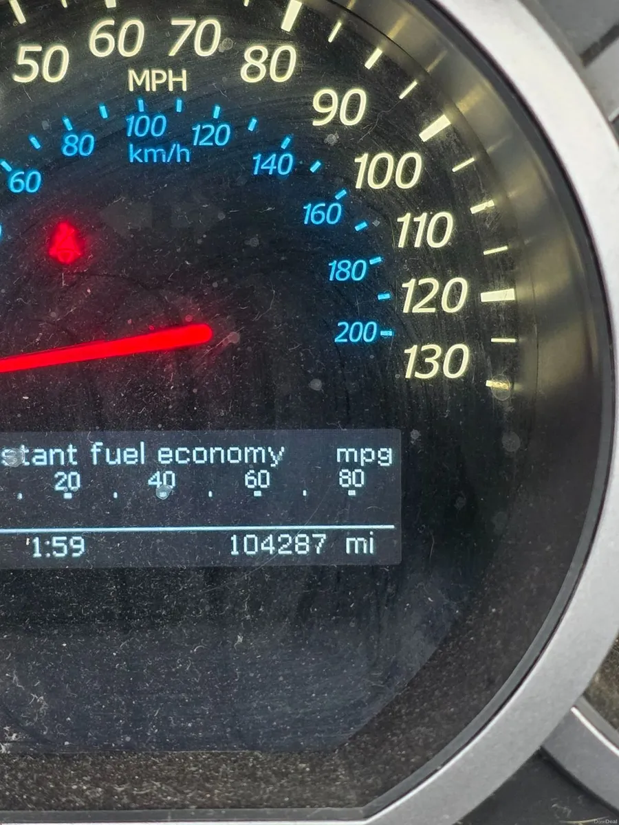 Suzuki Grand Vitara 2014 - Image 2