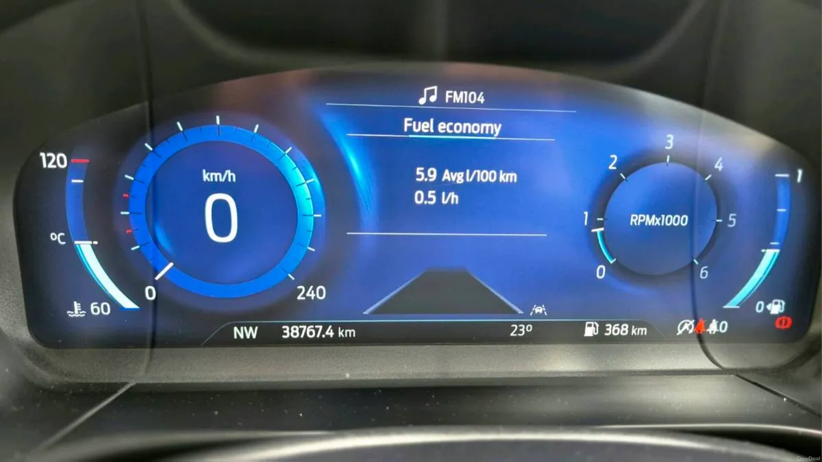 Ford Kuga ST-Line low mileage - Image 4