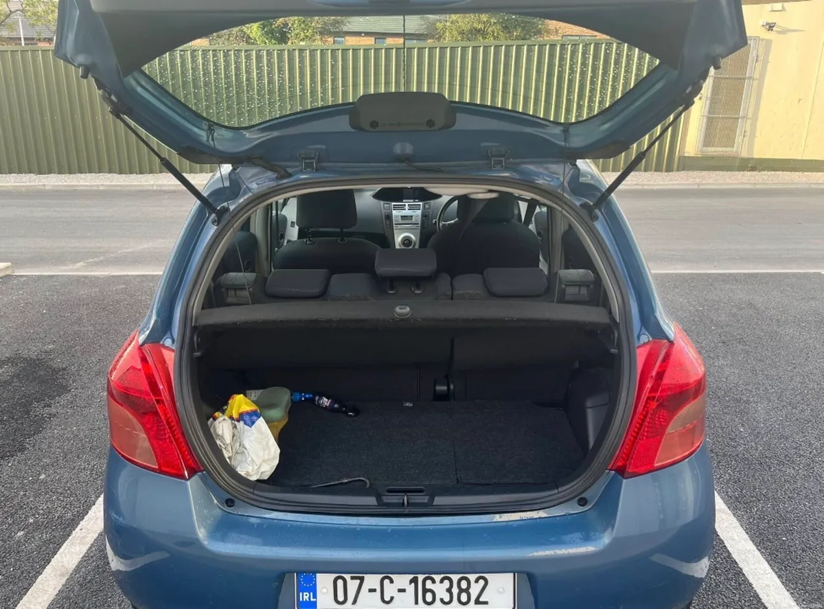 2007 Toyota Yaris - Image 5