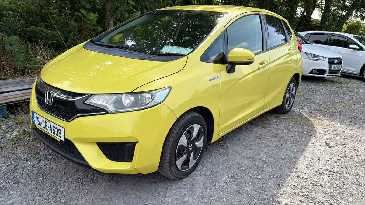 Honda Fit 2016 Automatic - Image 2