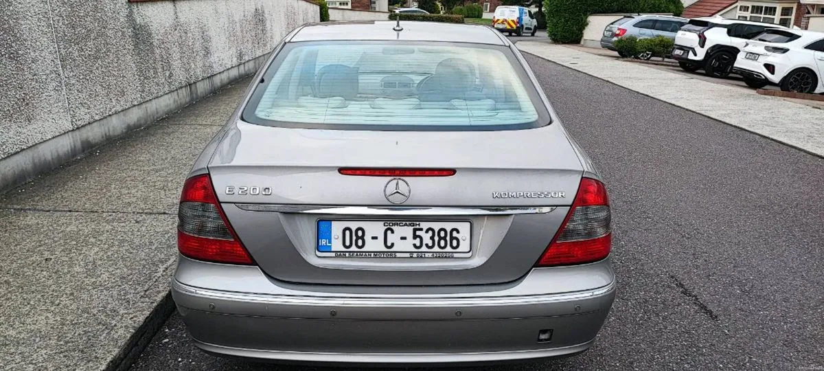 Mercedes E200 Kompressor, 1.8petrol, Automatic - Image 5