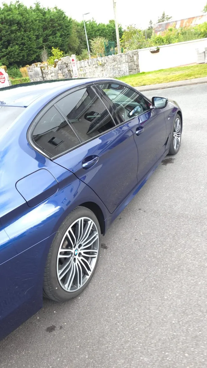 BMW 5-Series 2019 - Image 3