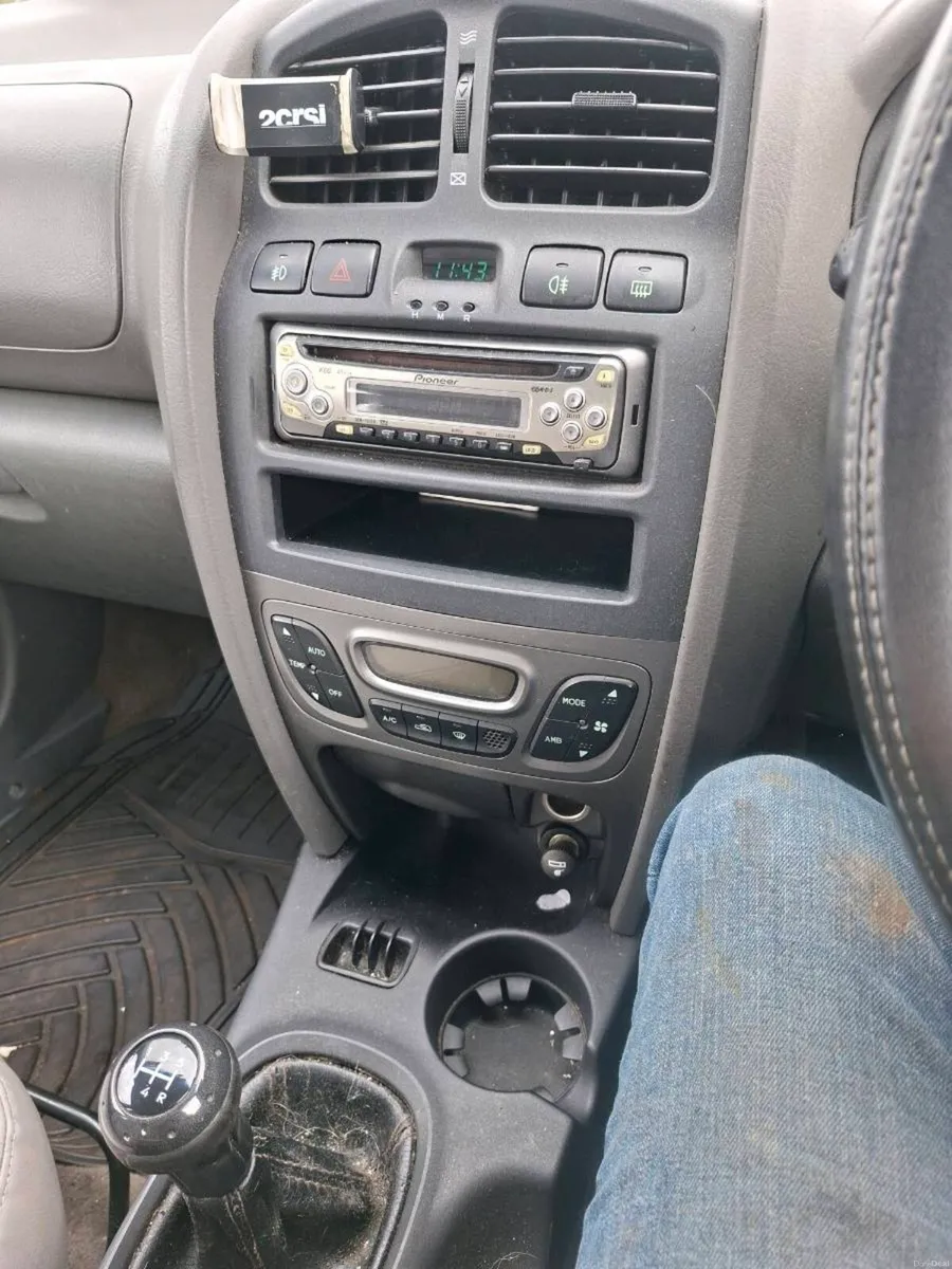 HYUNDAI SANTA FE - Image 6