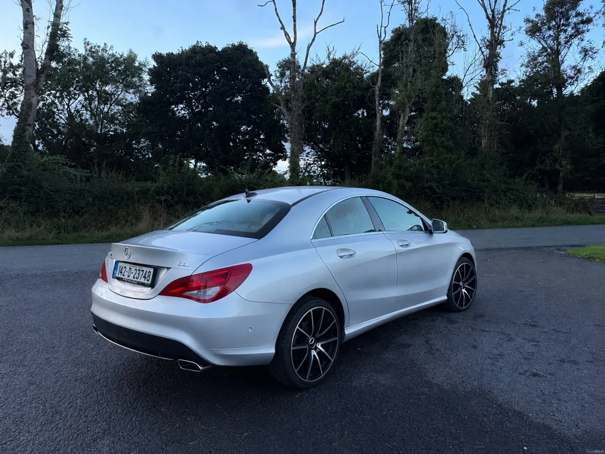 142 Mercedes Cla 220D - Image 6
