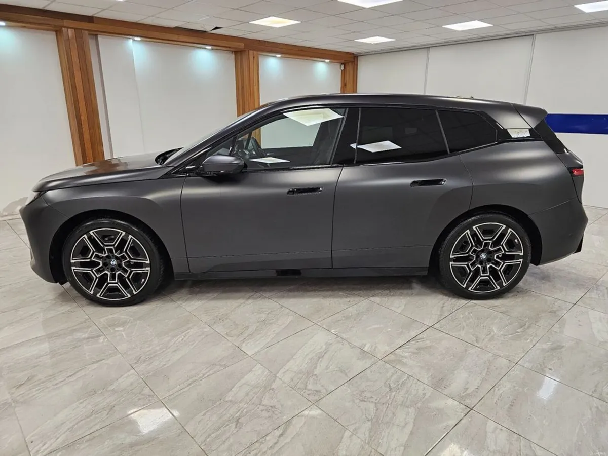 BMW iX STUNNING ! - Image 4