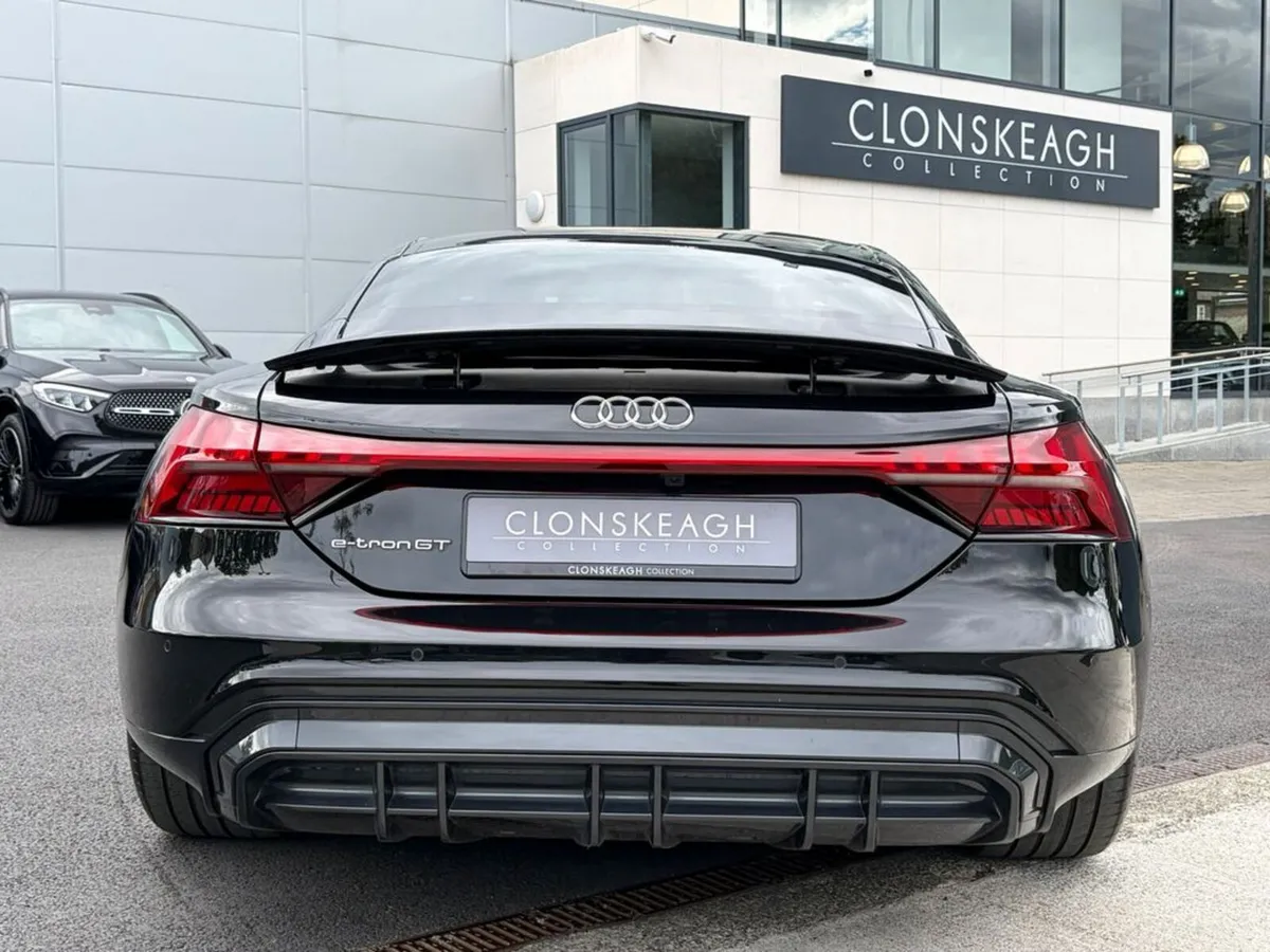 Audi e-tron GT QUATTRO - Image 5