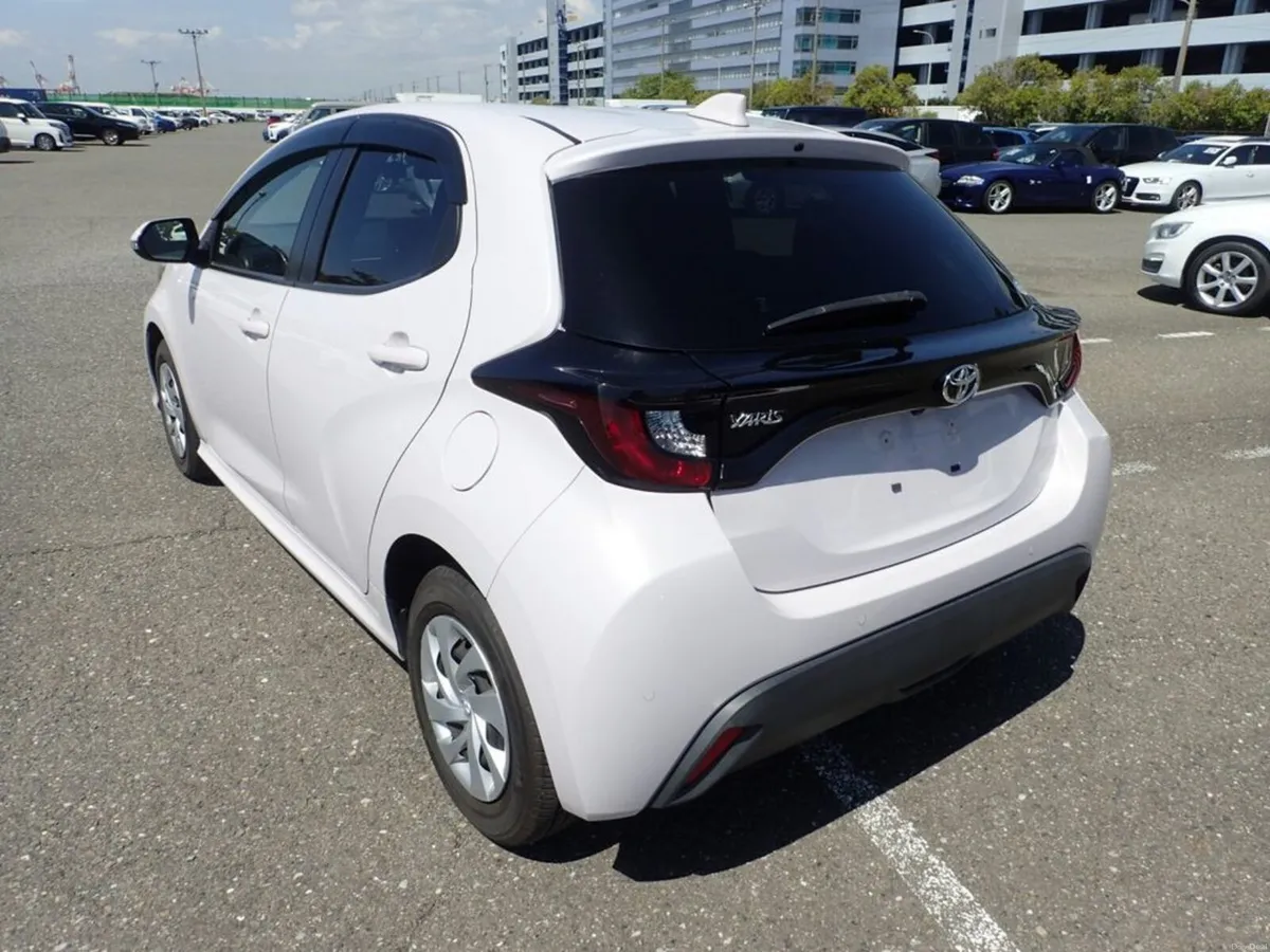 Toyota Yaris 1, 0 Edition Automatic 5Dr H/B - Image 4