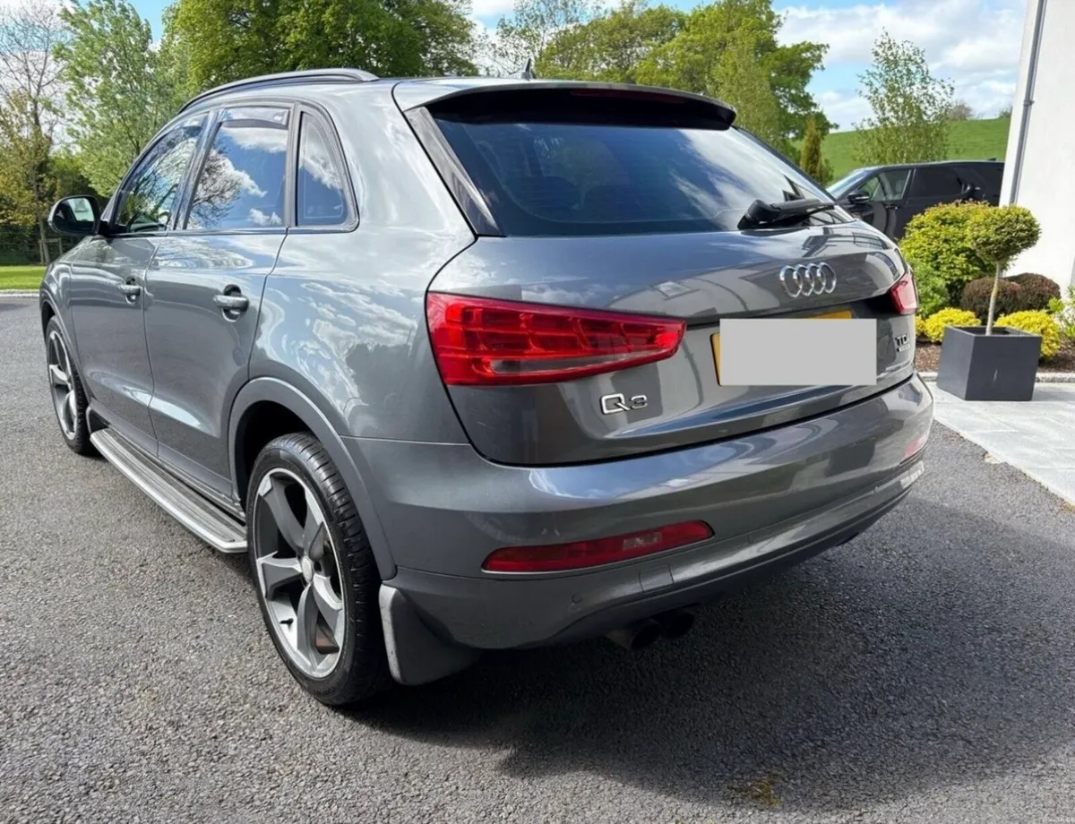 Audi Q3 Quattro Black Edition - Image 3