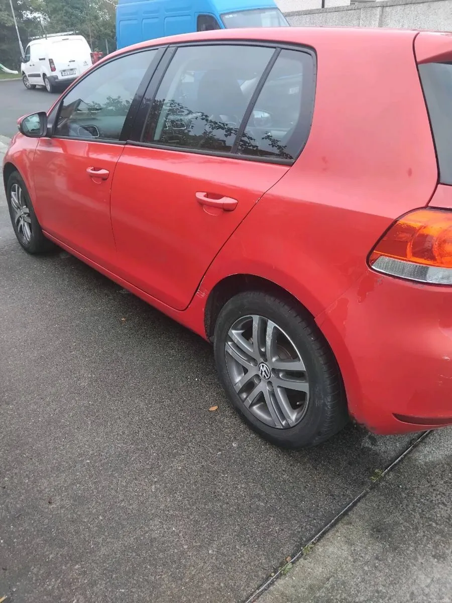 Volkswagon golf - Image 2