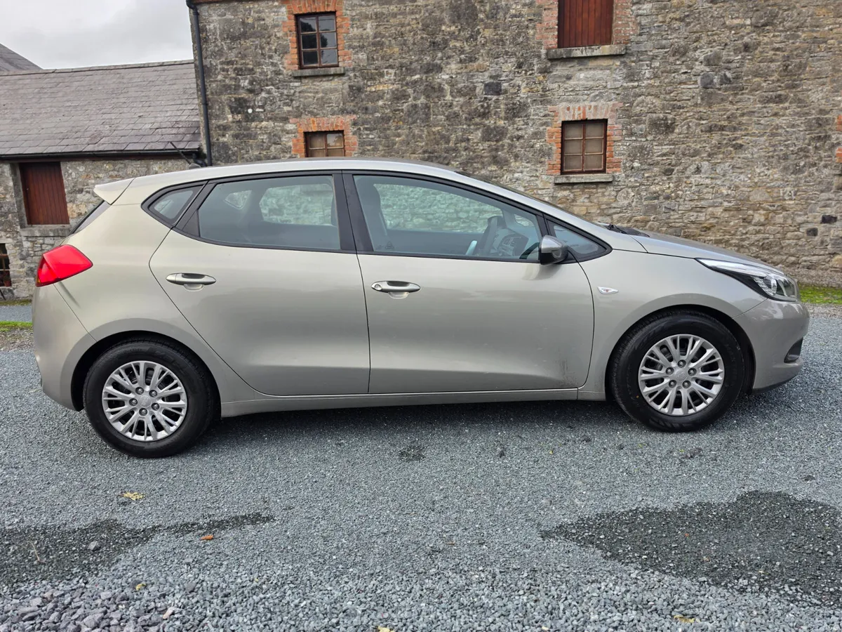 Kia Ceed 1.4 petrol ( new NCT and TAX ) - Image 4