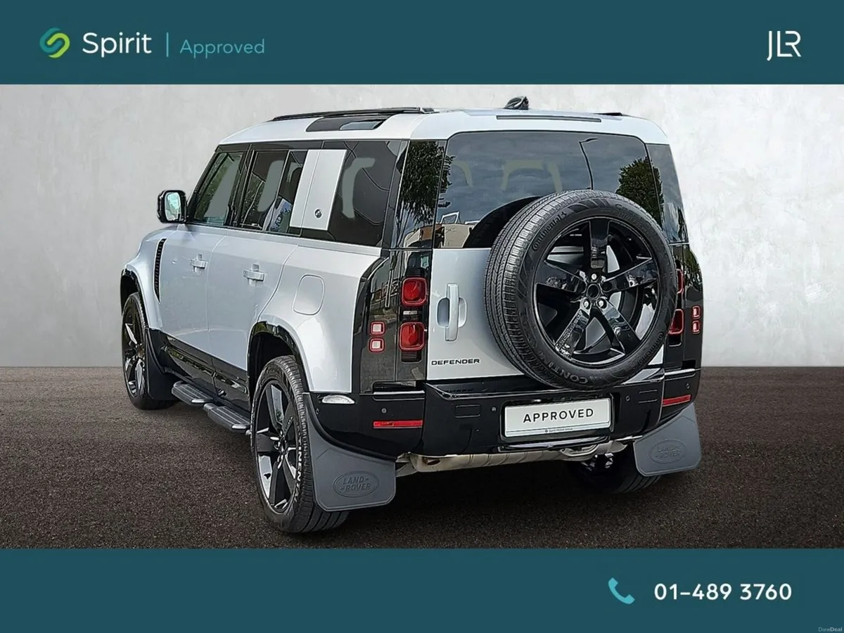 Land Rover Defender 2.0 PHEV XS Editon - Image 2