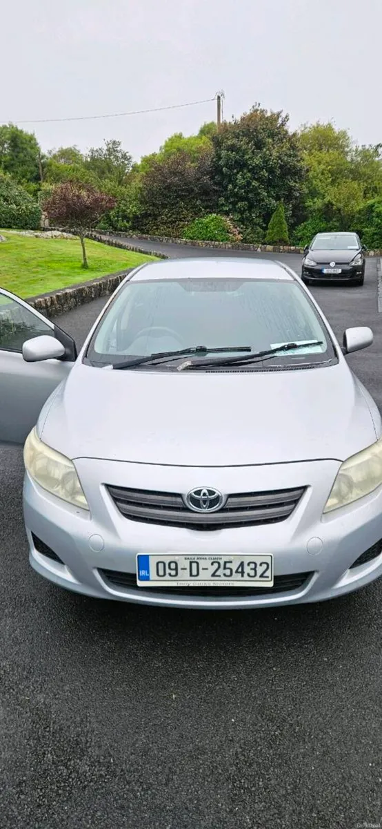 Toyota corolla - Image 1