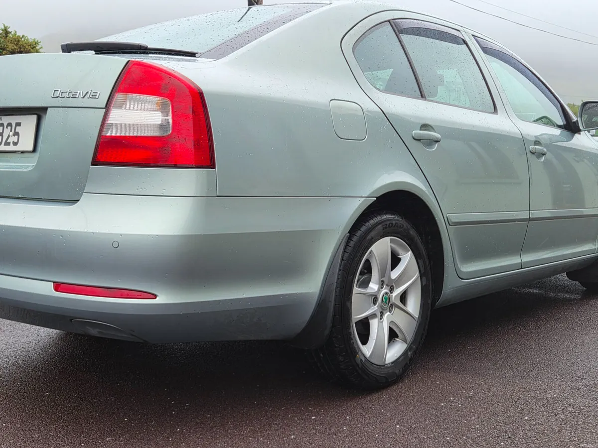 Skoda Octavia 2011 1.6 tdi - Image 3