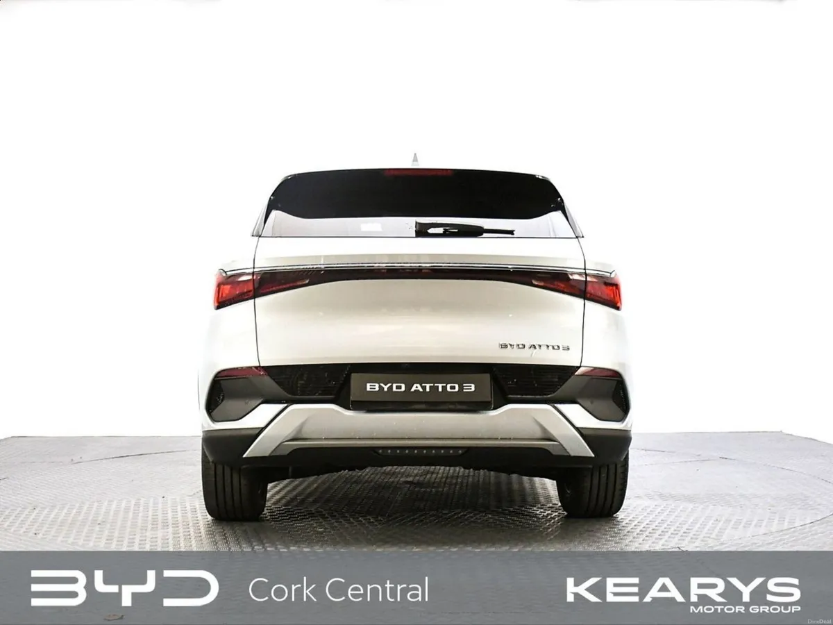 BYD ATTO 3 Design  204 Electric 60kWh Auto 11kW OB - Image 2