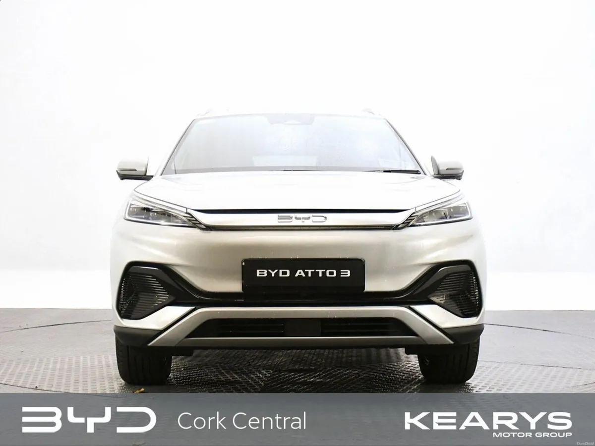 BYD ATTO 3 Design  204 Electric 60kWh Auto 11kW OB - Image 4