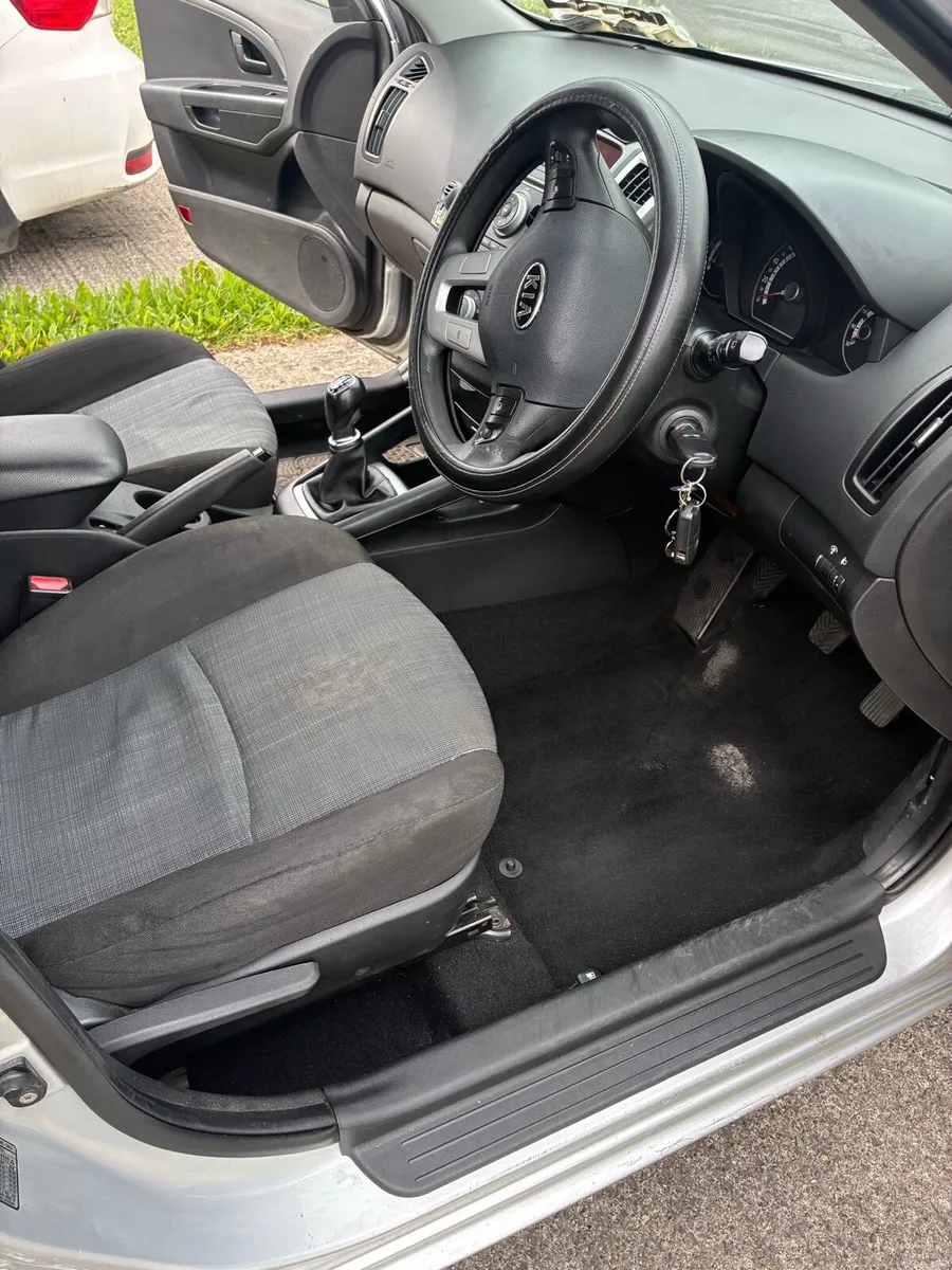 Kia Ceed estate 2010 - Image 4